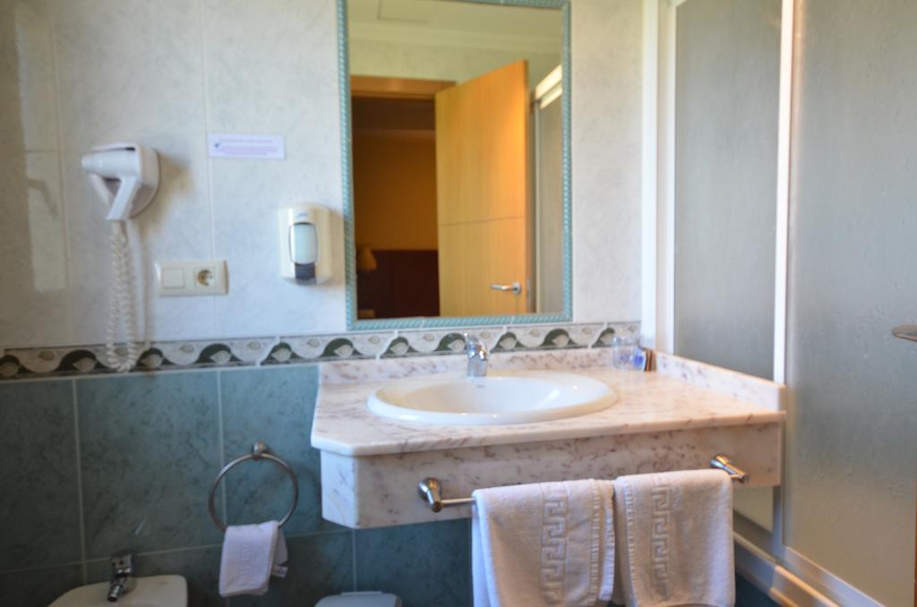 Hotel Maracaibo Портоново Стая снимка